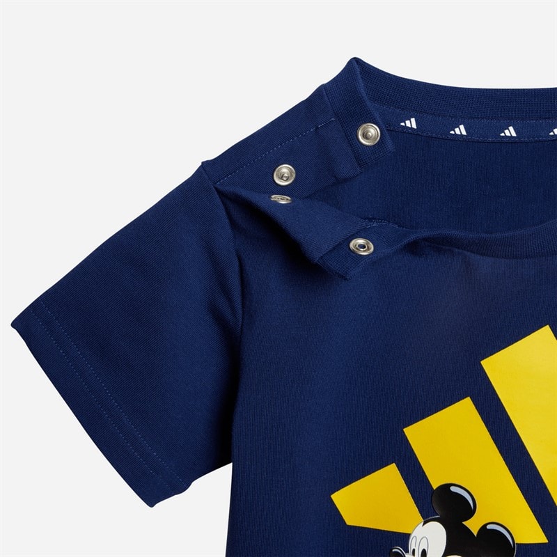adidas Børne X Disney Mickey Mouse T-shirt og shorts sæt Dark Blue/Crew Yellow - Billede 3