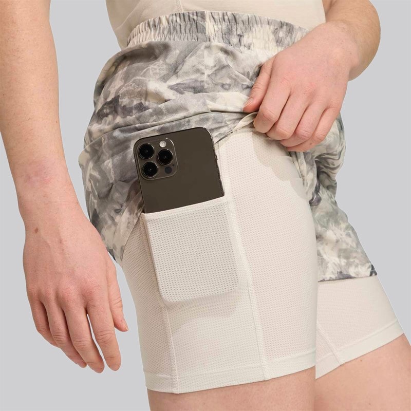 adidas Dame Own The Run Spray Dye 2-i-1 Løbe Shorts Orbit Grey/Sort - Billede 4