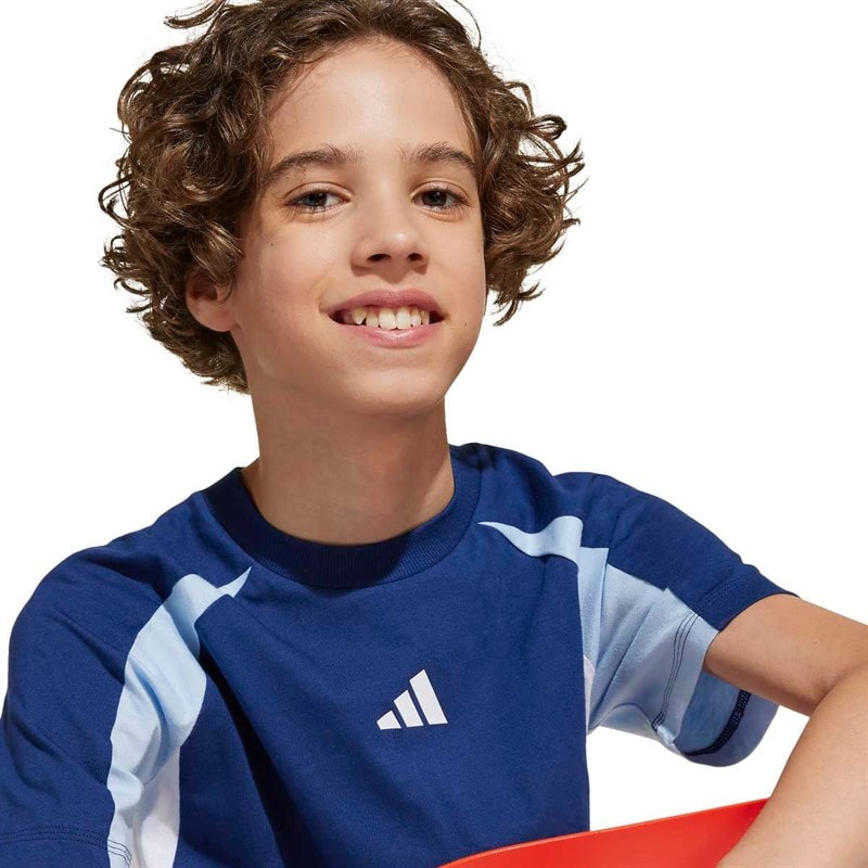 adidas Junior Drenge sæsonens basale tøj farveblok t shirt Dark Blue/Glow Blue/Hvid - Billede 4