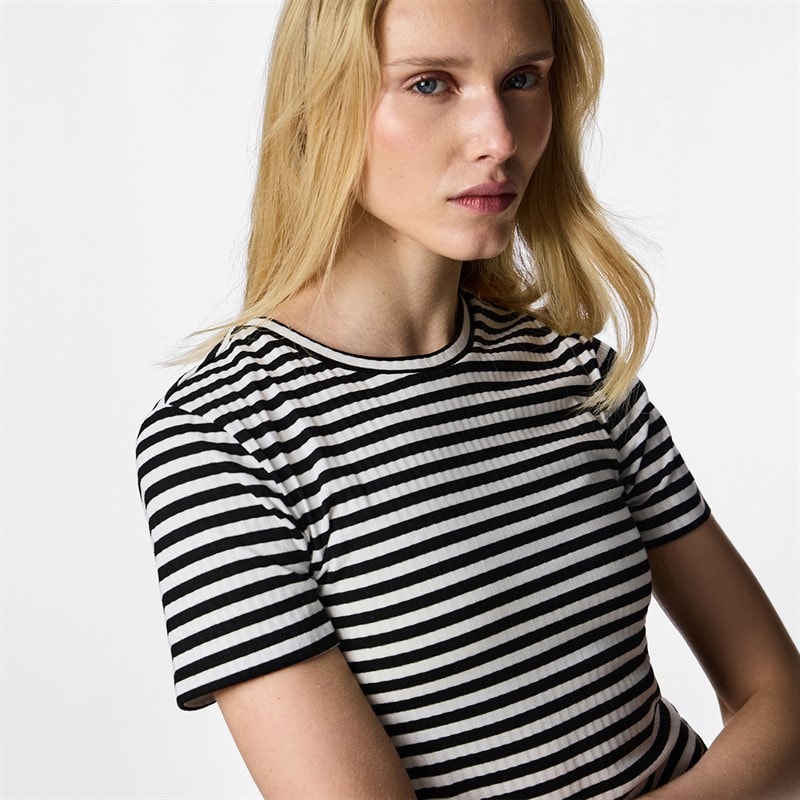Pieces Dame Laya T Shirt Sort - Billede 2