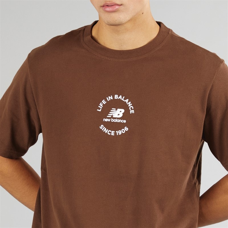 New Balance Herre Life In Balance Oversized T-Shirt Pine Cone - Billede 3
