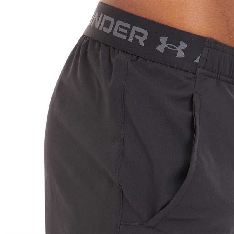 Under Armour Herre UA Vanish Woven 6 Tommer Shorts Sort/Pitch Grå - Billede 3