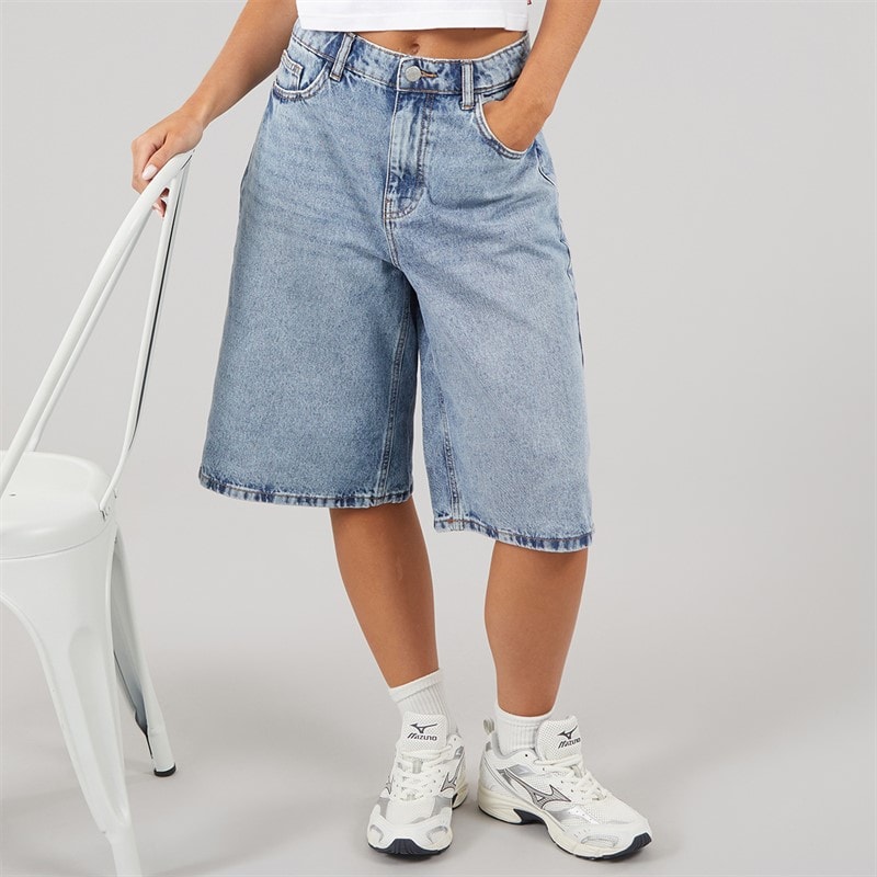 Noisy May Dame Mindie Bermuda Shorts Light Blue Denim